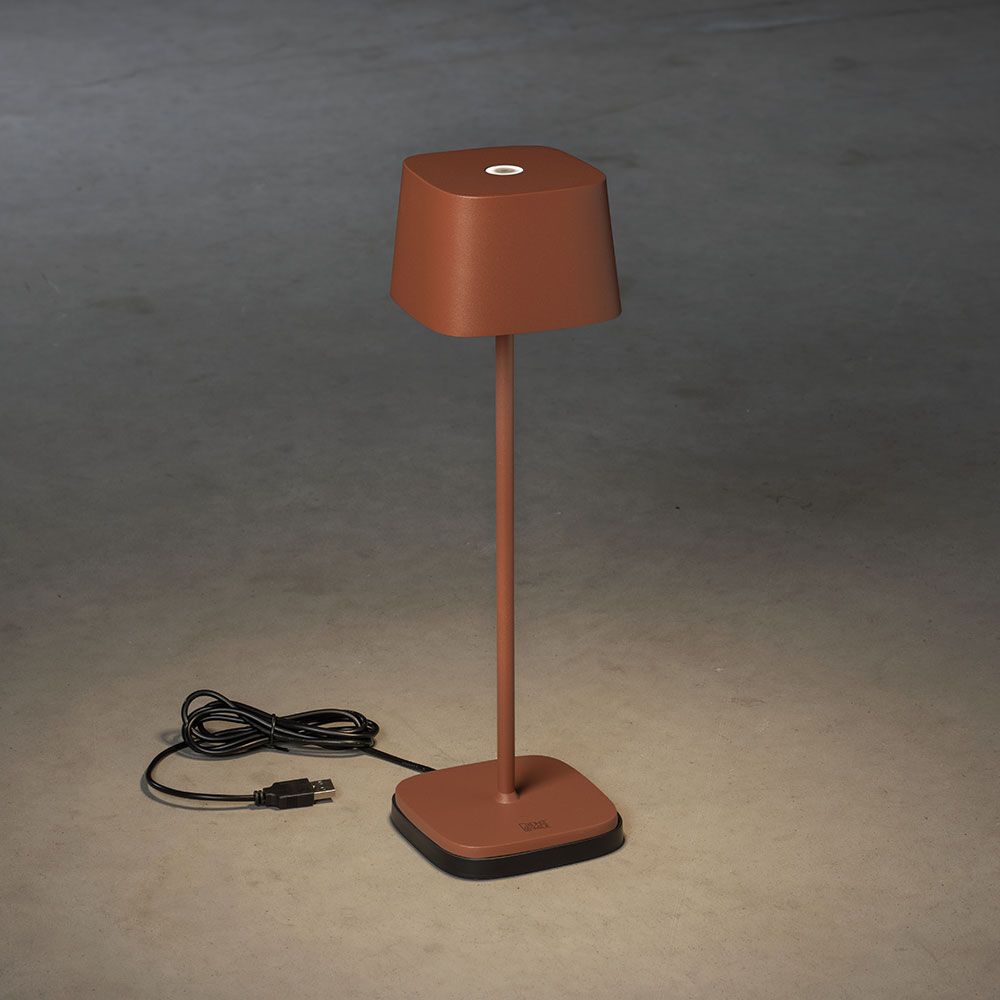 CAPRI LED-Tischlampe mit Akku für In- und Outdoor