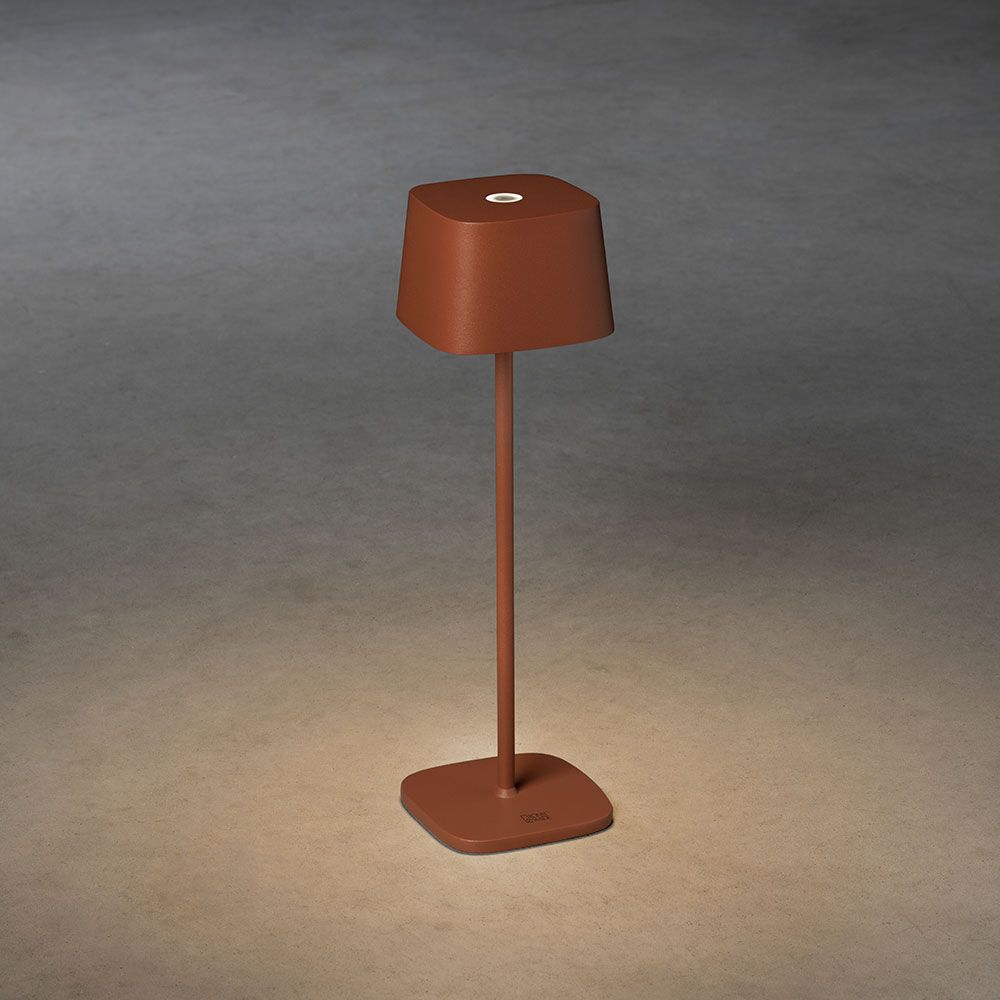CAPRI LED-Tischlampe mit Akku für In- und Outdoor