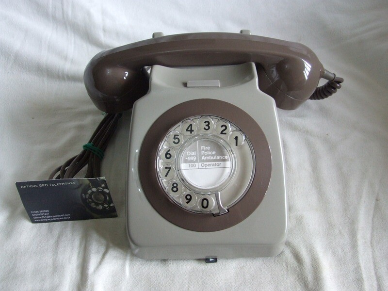Grey Two Tone 746 PO Telephone 1979