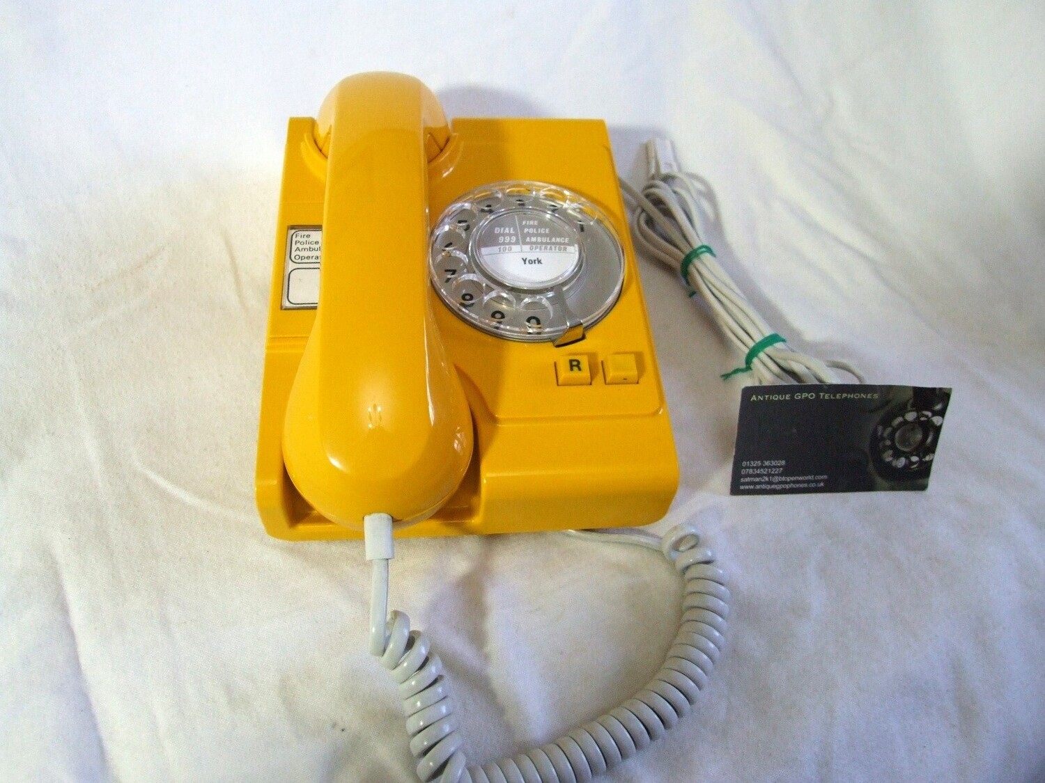 Rare Yellow 8100R Ambassador Telephone 1981