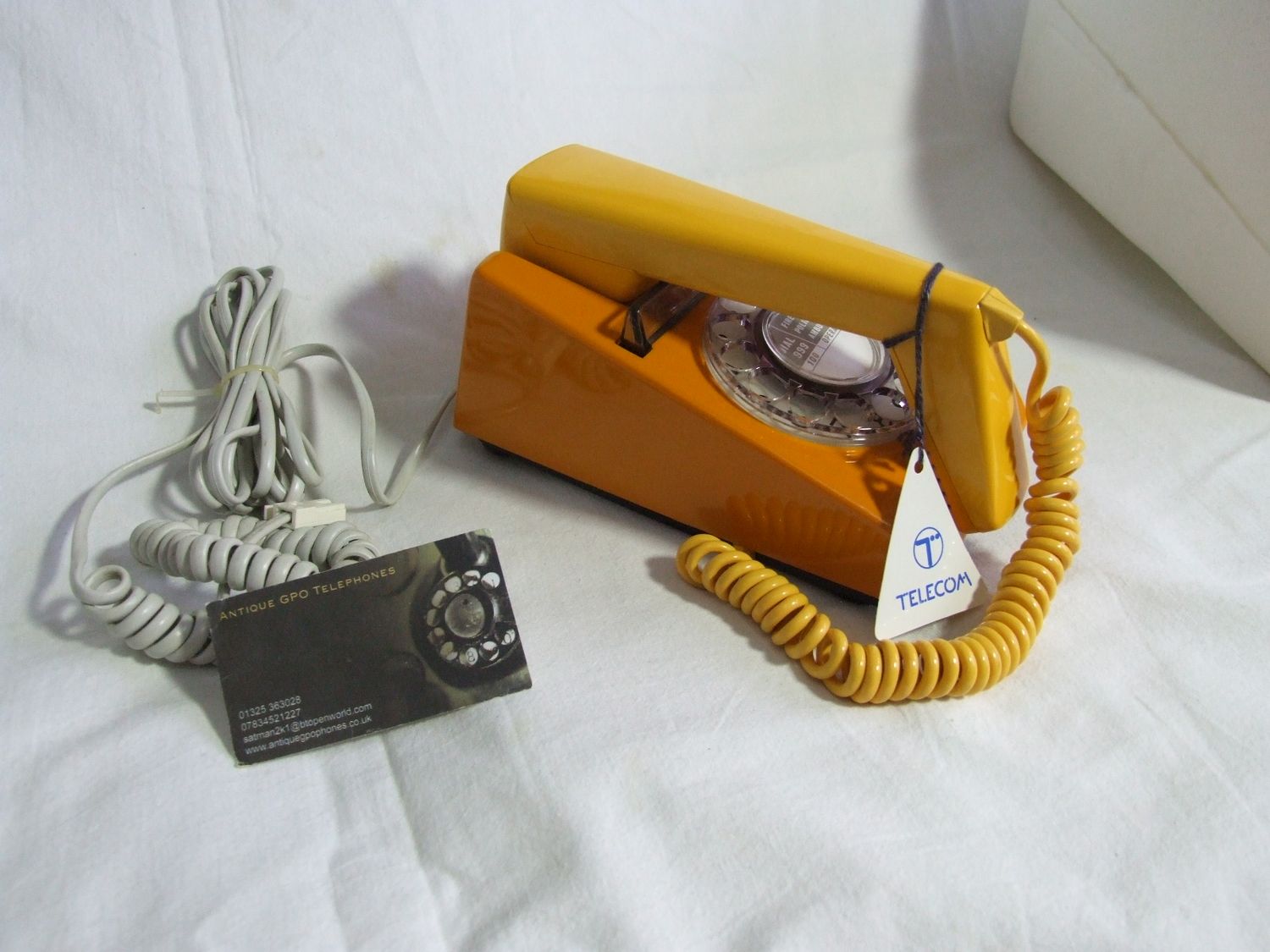 Rare Orange/Yellow 8722 Snowdon  Trimphone 1982