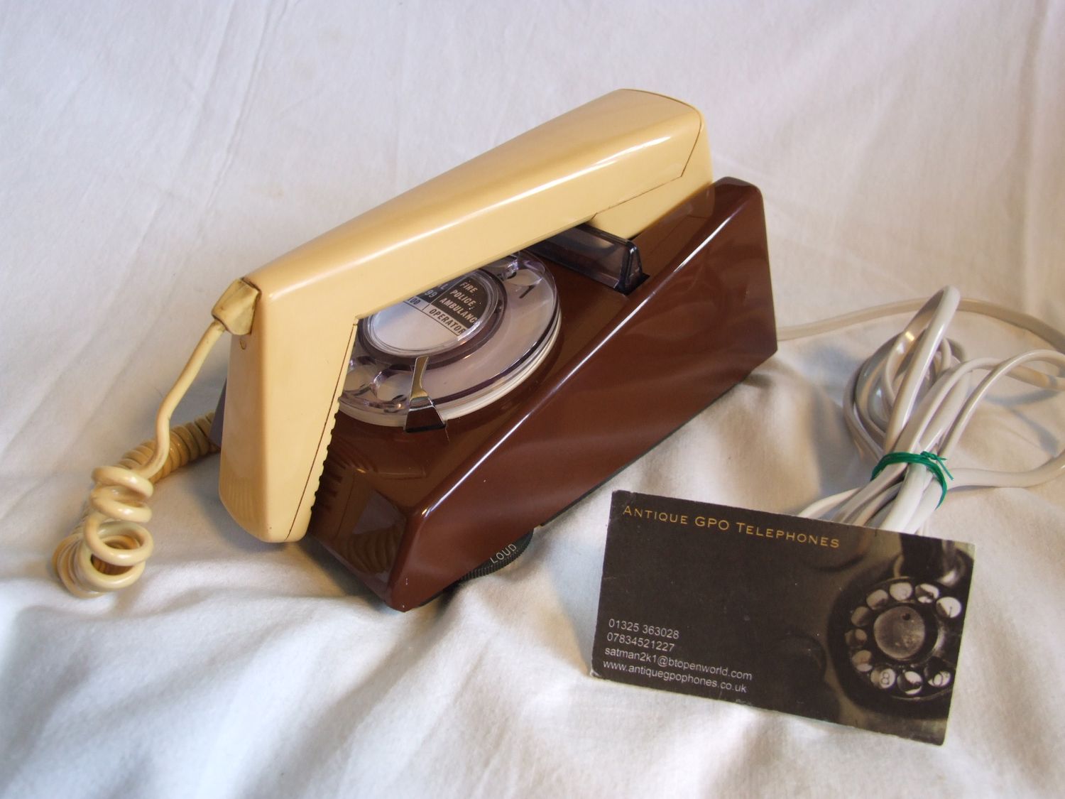 Rare Brown &amp; Cream 722 Snowdon  Trimphone 1979