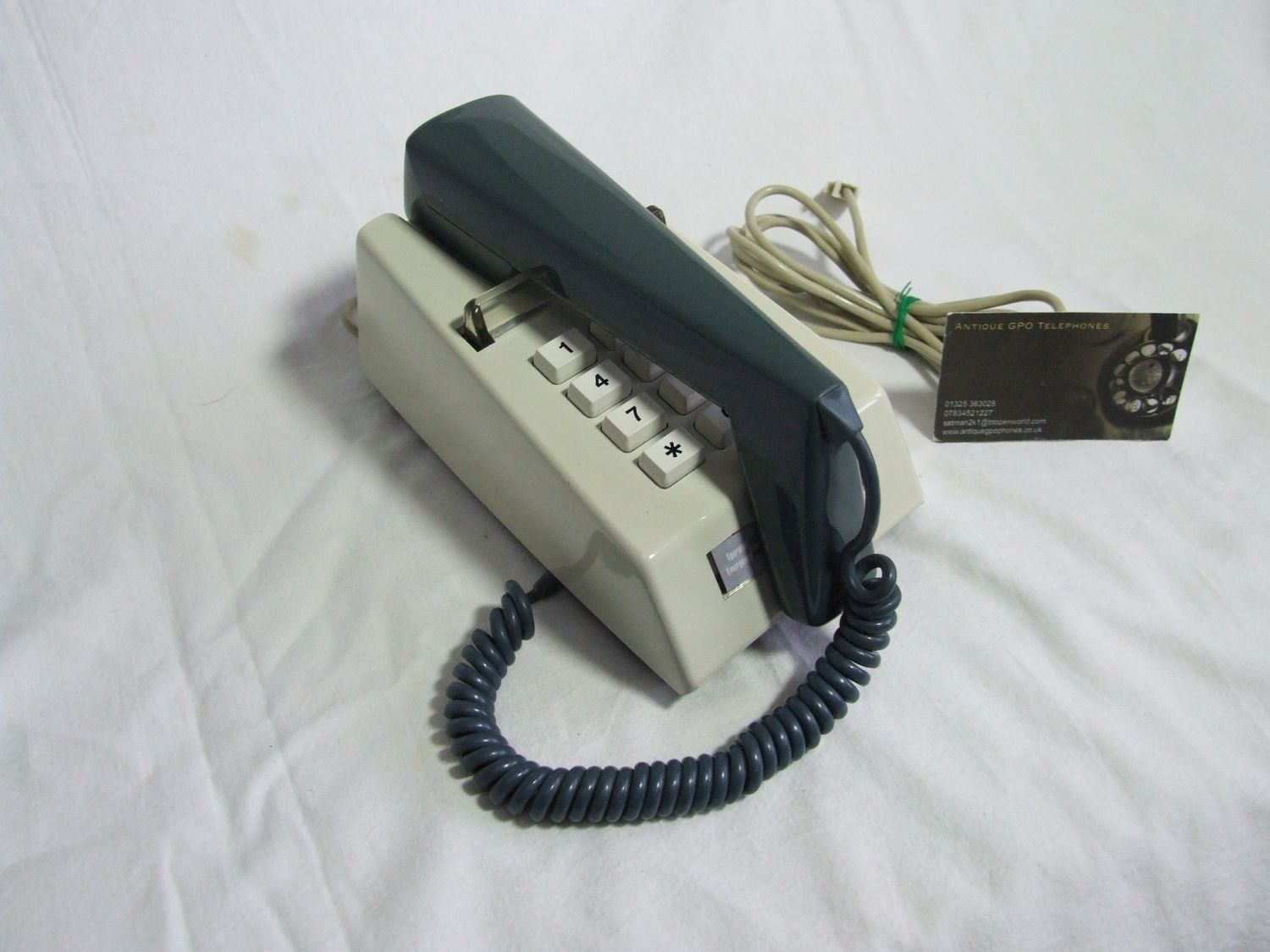 Rare  Two Tone Blue/Beige 786 Trimphone 1981      12 button
