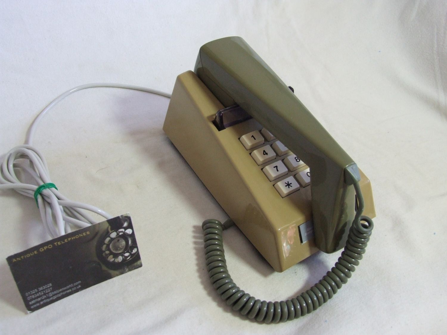 Rare  Two Tone Green 786 Trimphone 1981     12 Button