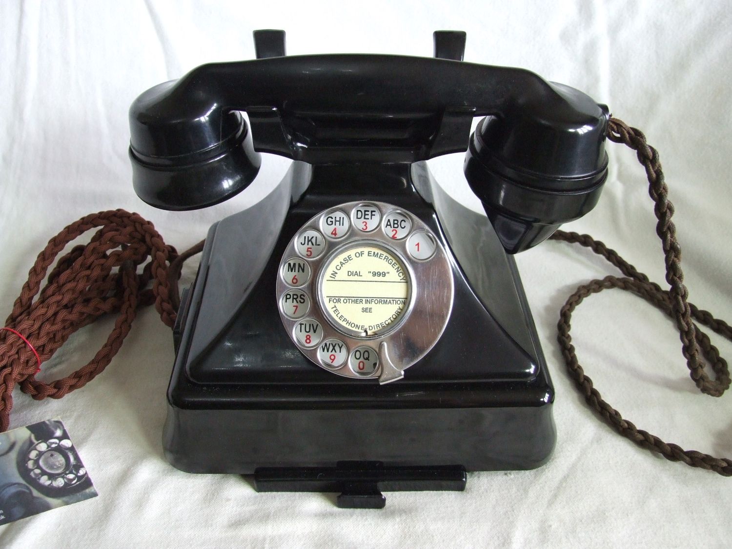 Black Bakelite GPO Pyramid Telephone 232L on 26 Bell set 1951