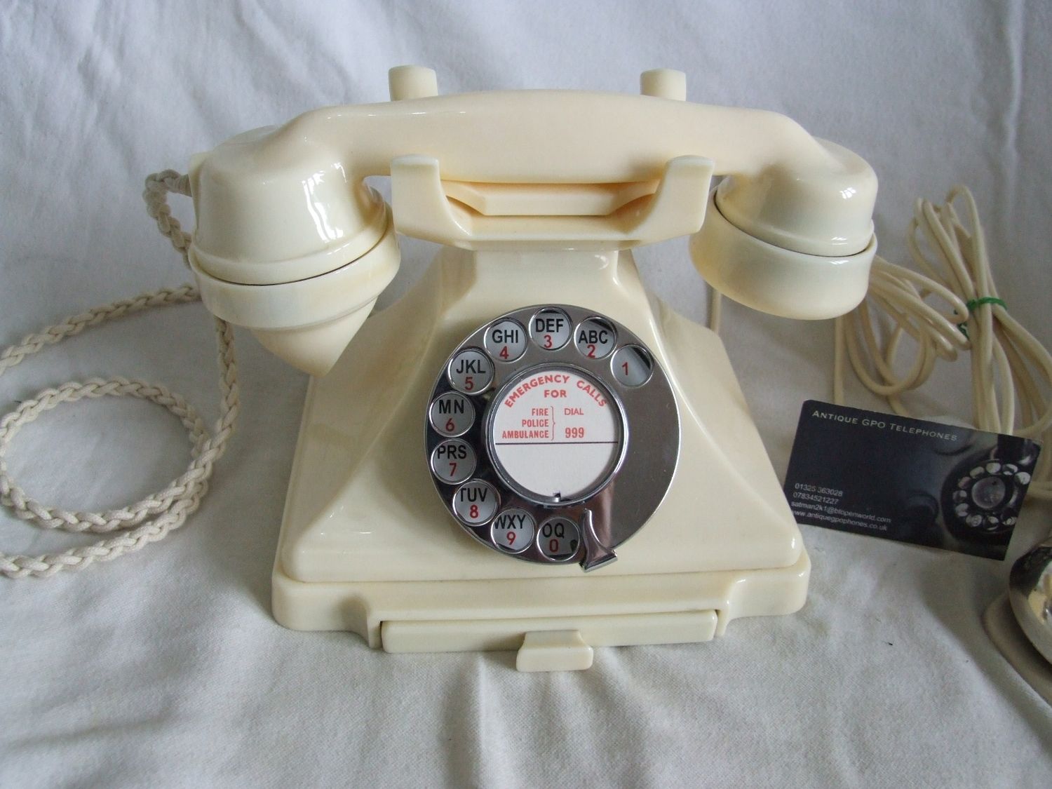 Ivory Bakelite 232L GPO Telephone 1956 &amp; Ivory 64D Bellset