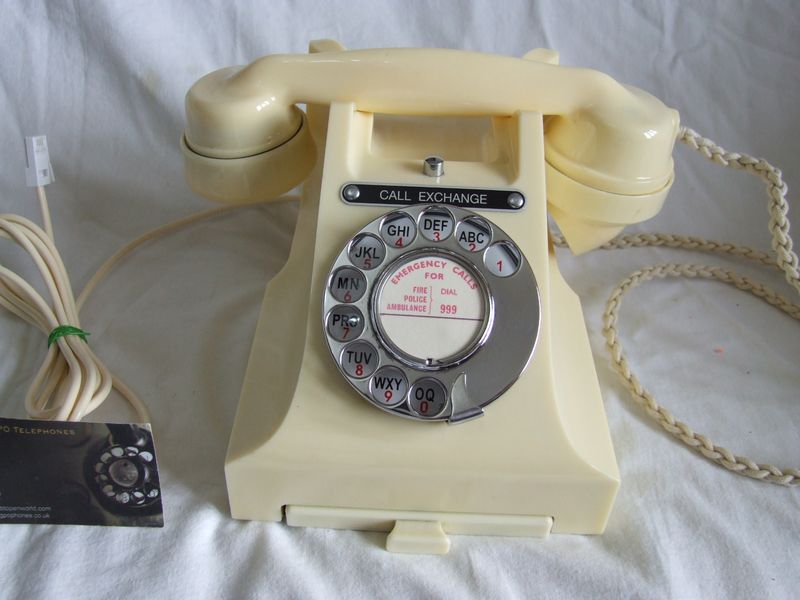 Ivory Bakelite 312L Call Exchange GPO Telephone 1957