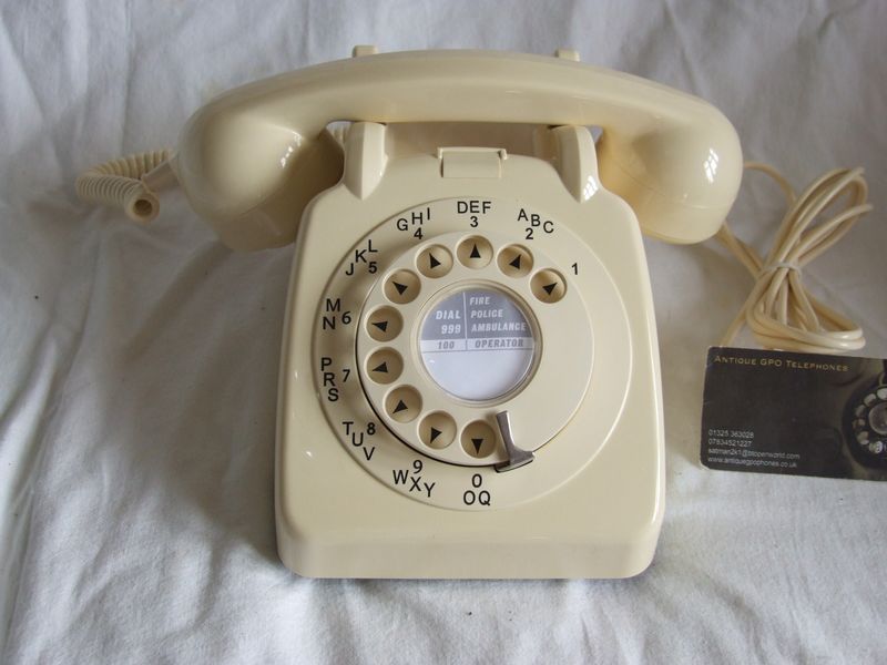 Ivory 706 Telephone 1965