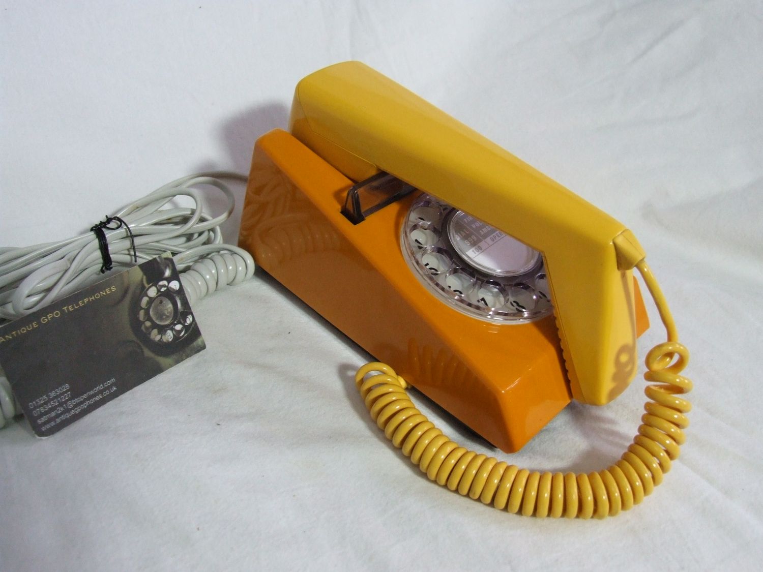 Rare Dark Orange/Orange 8722 Snowdon  Trimphone 1982