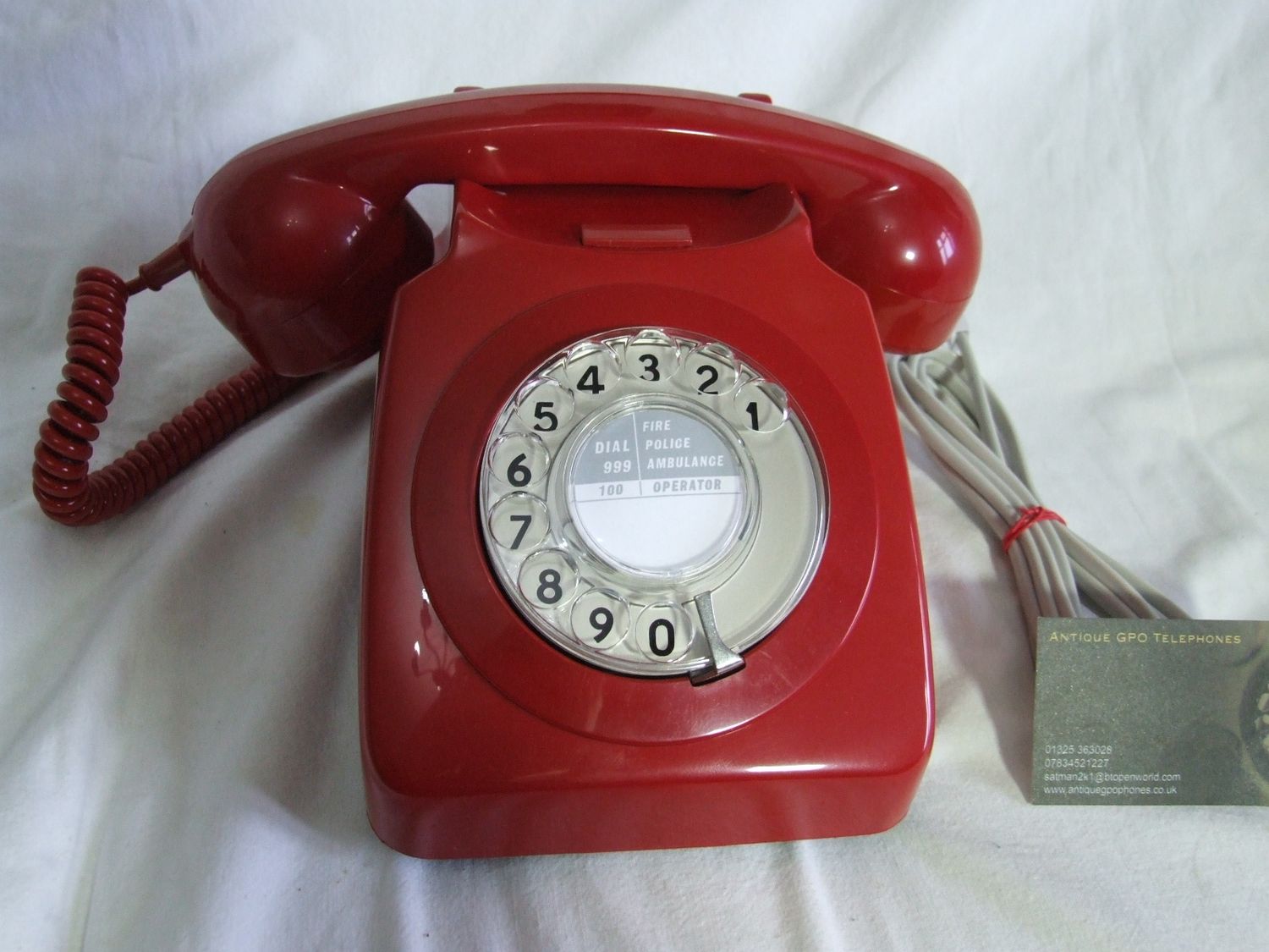 Red 746 Telephone 1980