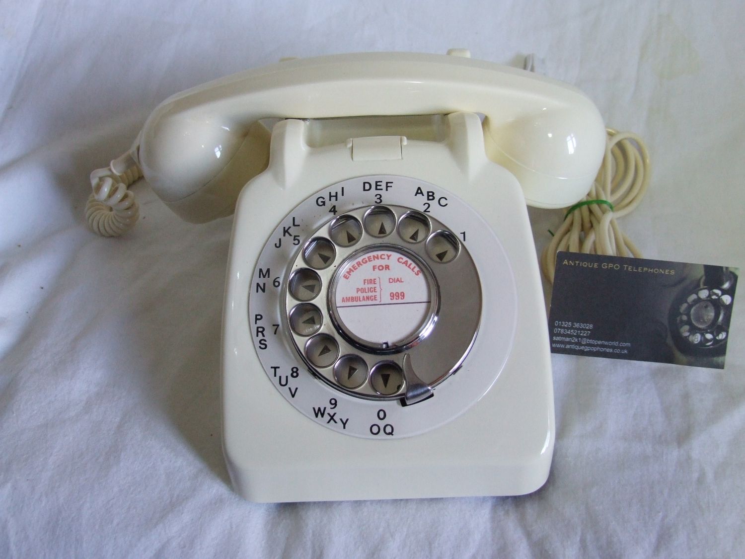 IVORY 706 WITH CHROME DIAL 1961