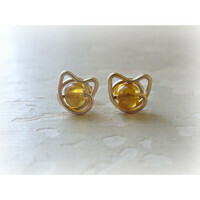 CAT LOVERS: Amber and gold cat ears stud earrings