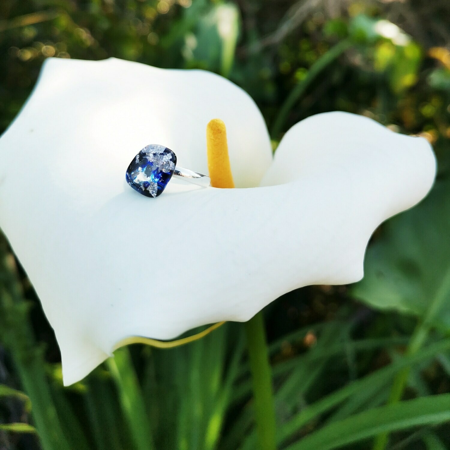 Royal Blue and Silver Leaf Ring Royal Blue and Silver Leaf Ring