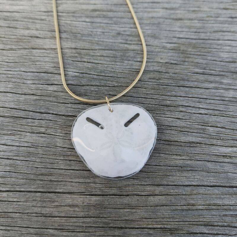 Pansy Shell Necklace