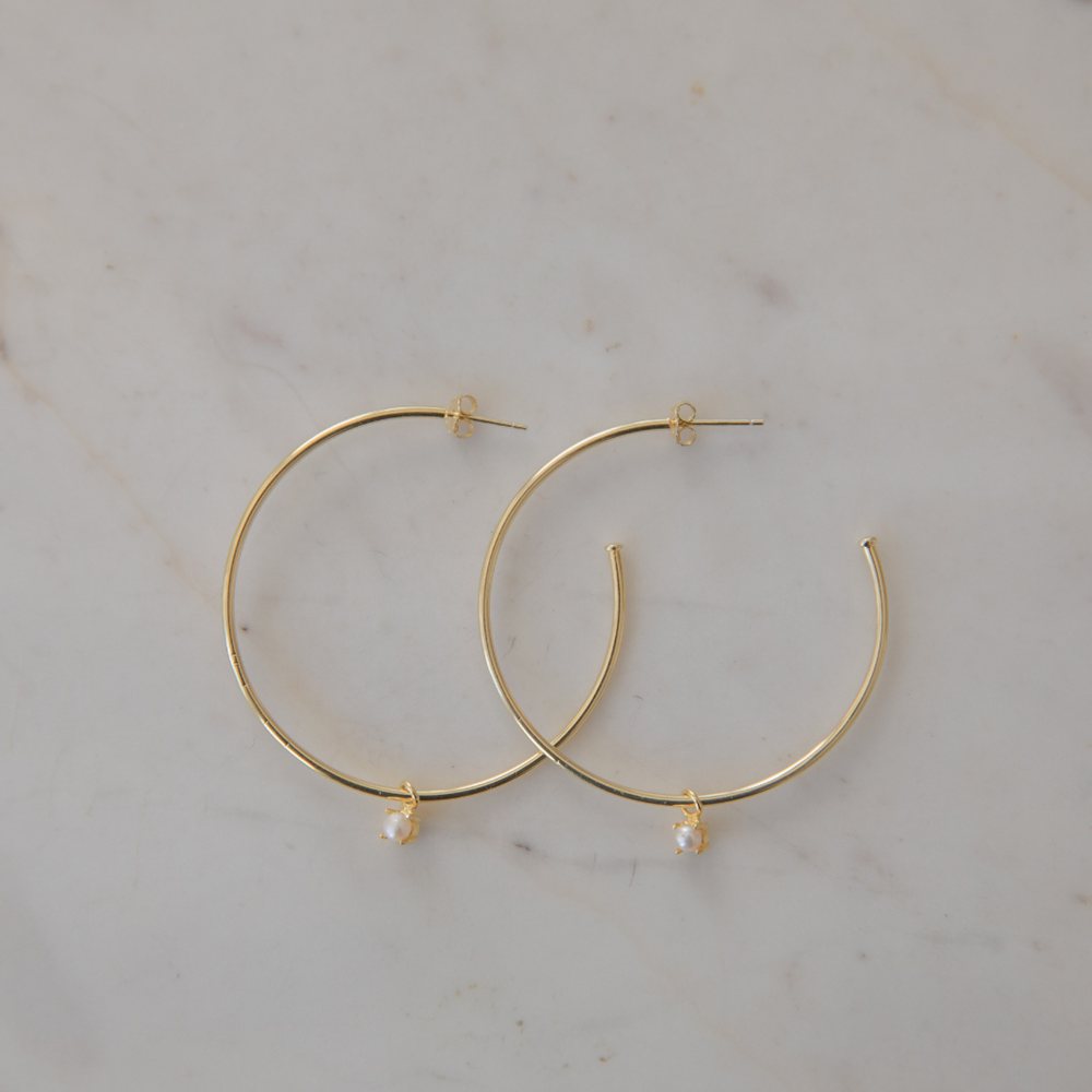 Hoops with Mini Pearl - 14kt Gold Plated