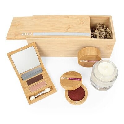 Zao Organic Cozy Beauty Box – Vanilla Candle 160g – Cheek and Lip Balm 3g – Bamboo Duo Palette Eyeshadows 2*1.3g