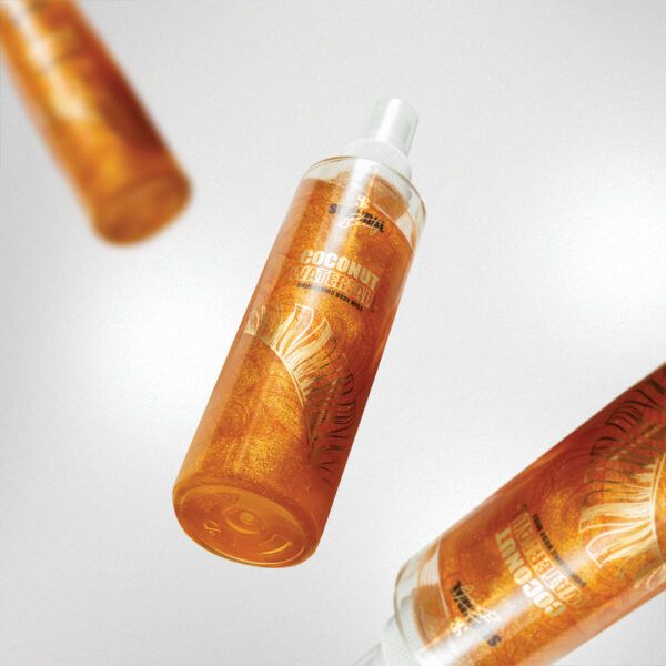Scandal Beauty Coconut Waterfall Shimmering Body Mist – Λαμπερό Σπρέι Σώματος με Καρύδα, Βανίλια &amp; Κρίνο της Κοιλάδας (200ml)
