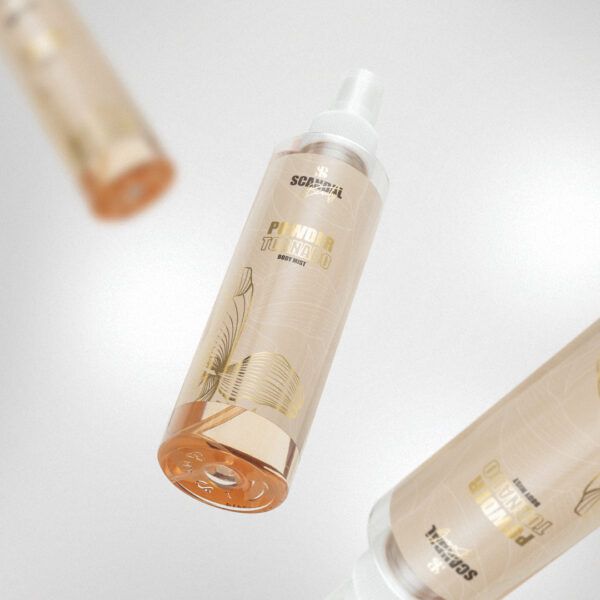 Powder Tornado Body Mist – Σπρέι Σώματος με Πούδρα, Τριαντάφυλλο &amp; Ξυλώδη Νότες (200ml)