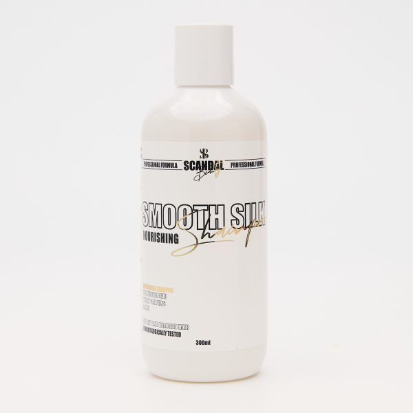 Scandal Beauty Σαμπουάν Εντατικής Θρέψης “SmoothSilk” με Πρωτεΐνες Σιταριού, Αλόη &amp; Υαλουρονικό Οξύ – 300ml