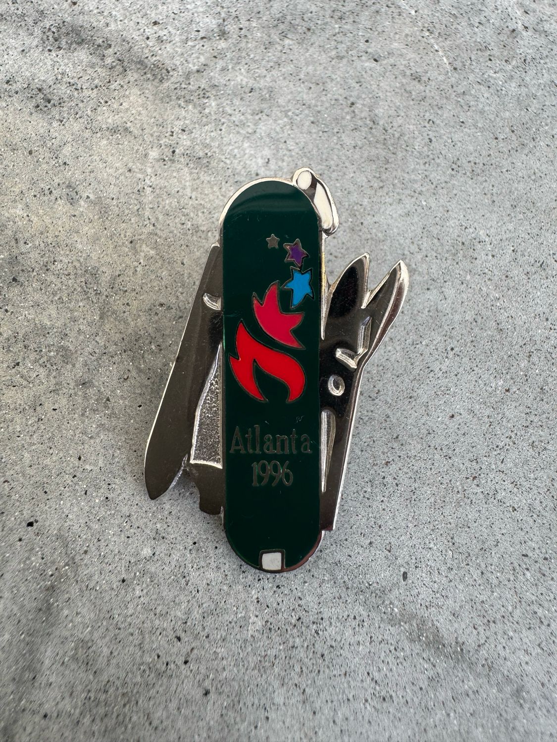 SWISS KNIFE PIN ( ATL OLYMPICS )