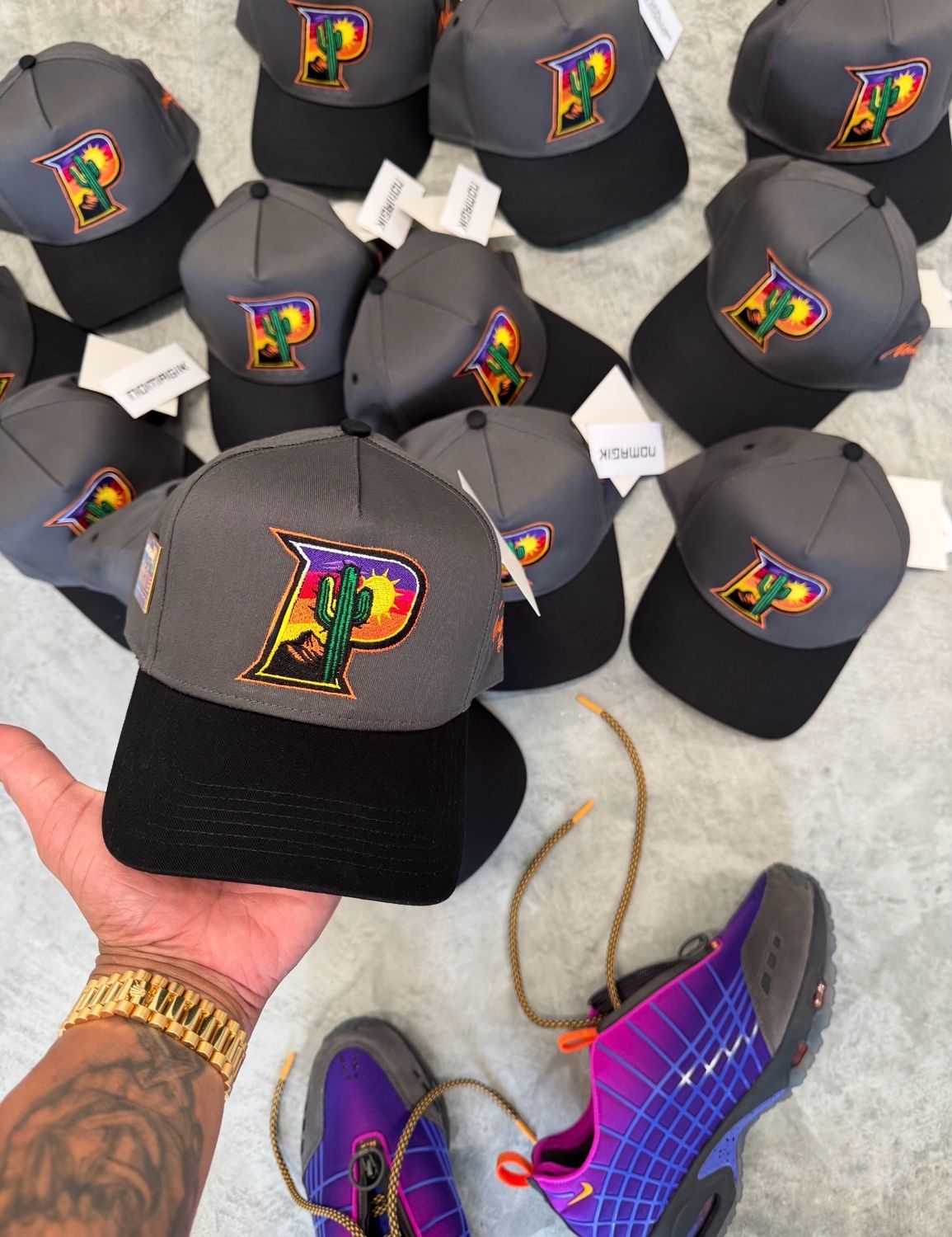 ARIZONA- GREY/BLK