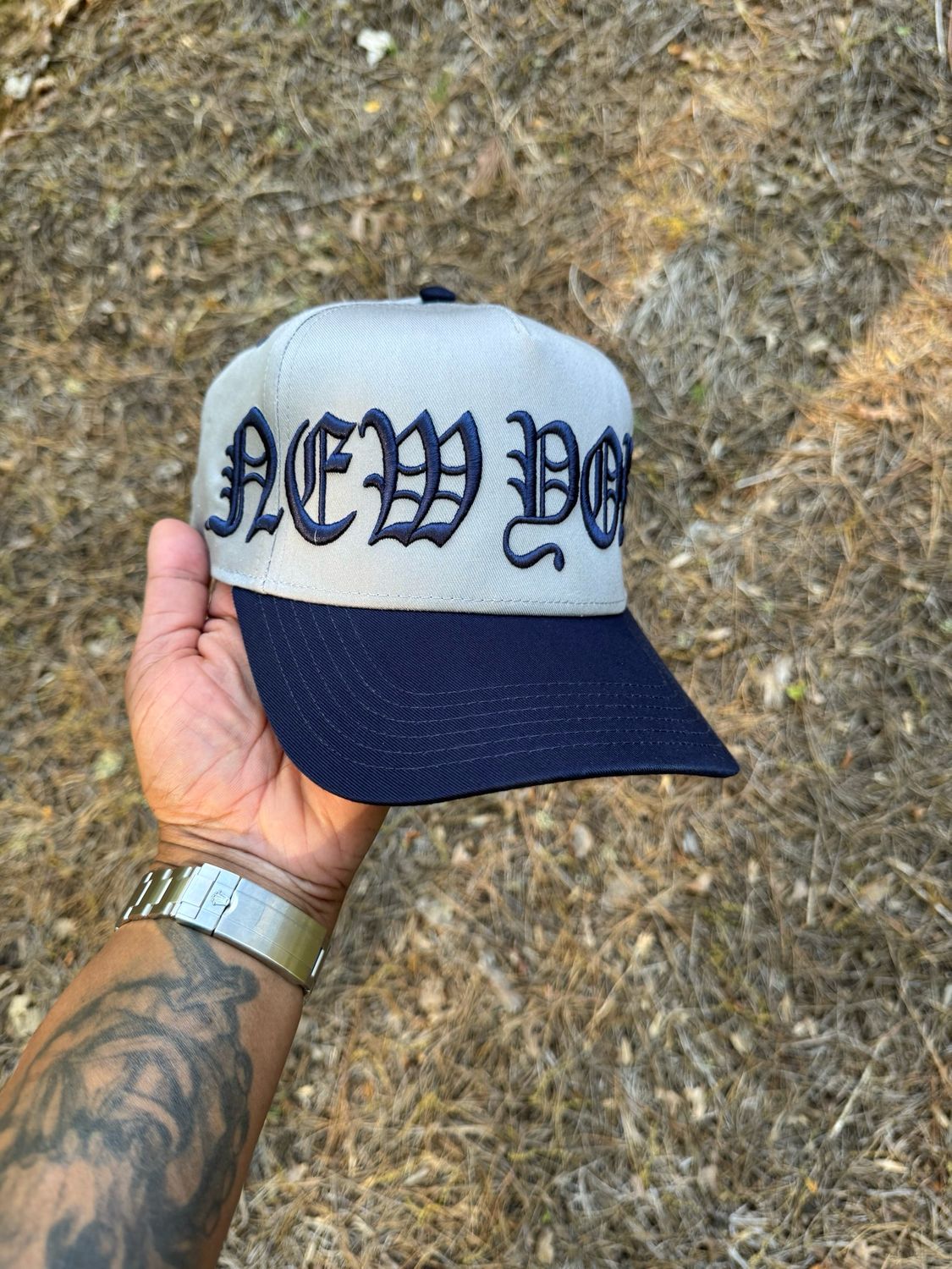 NY- GREY/NAVY ALL AROUND