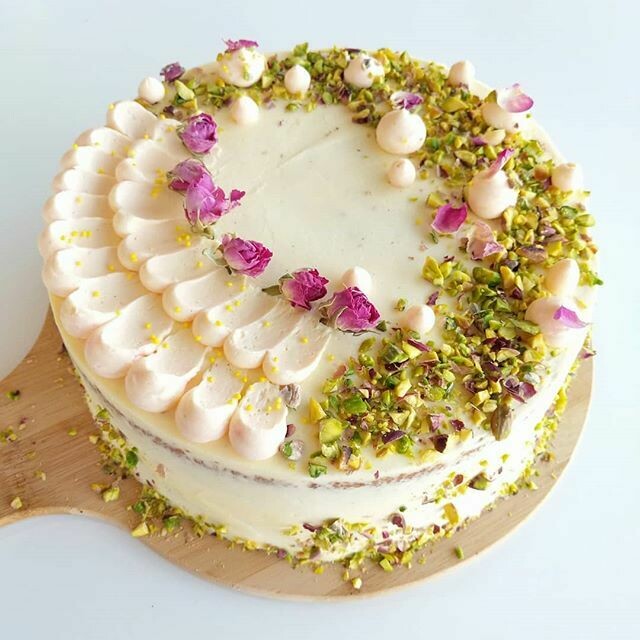 Pistachio Rose cake