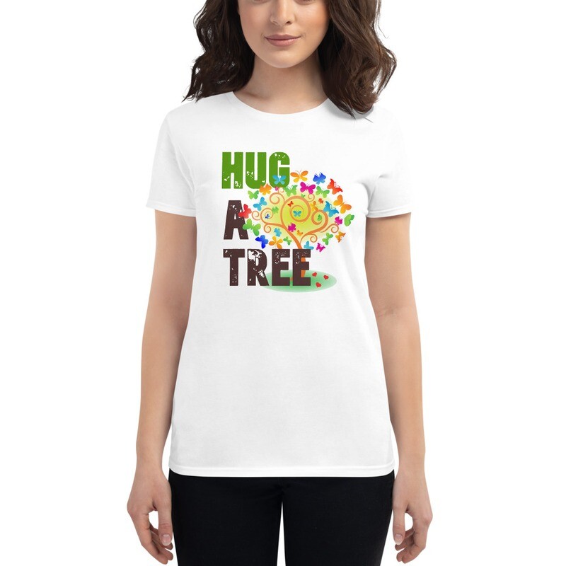 Hug a tree - Women's short sleeve t-shirt