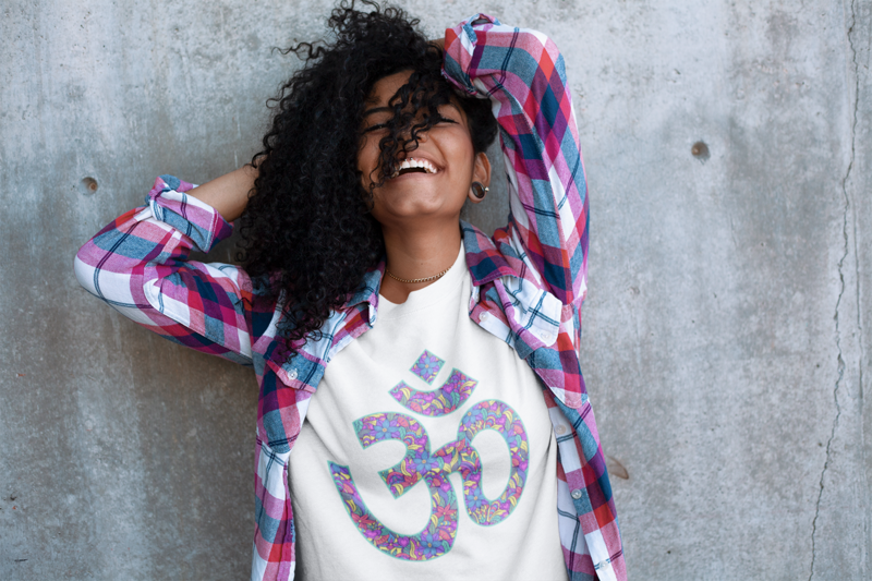 Aum, symbol of universal harmony - Women's short sleeve t-shirt