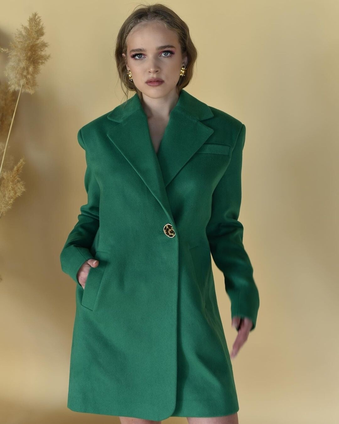 Пальто-пиджак зеленый