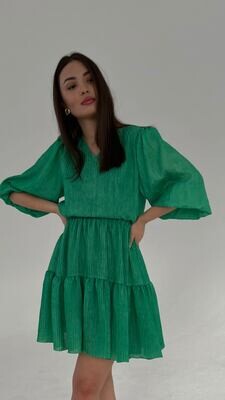 Платье зеленое с воротником