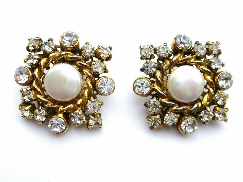 VINTAGE CHANEL OHR CLIP sign. 2CC3