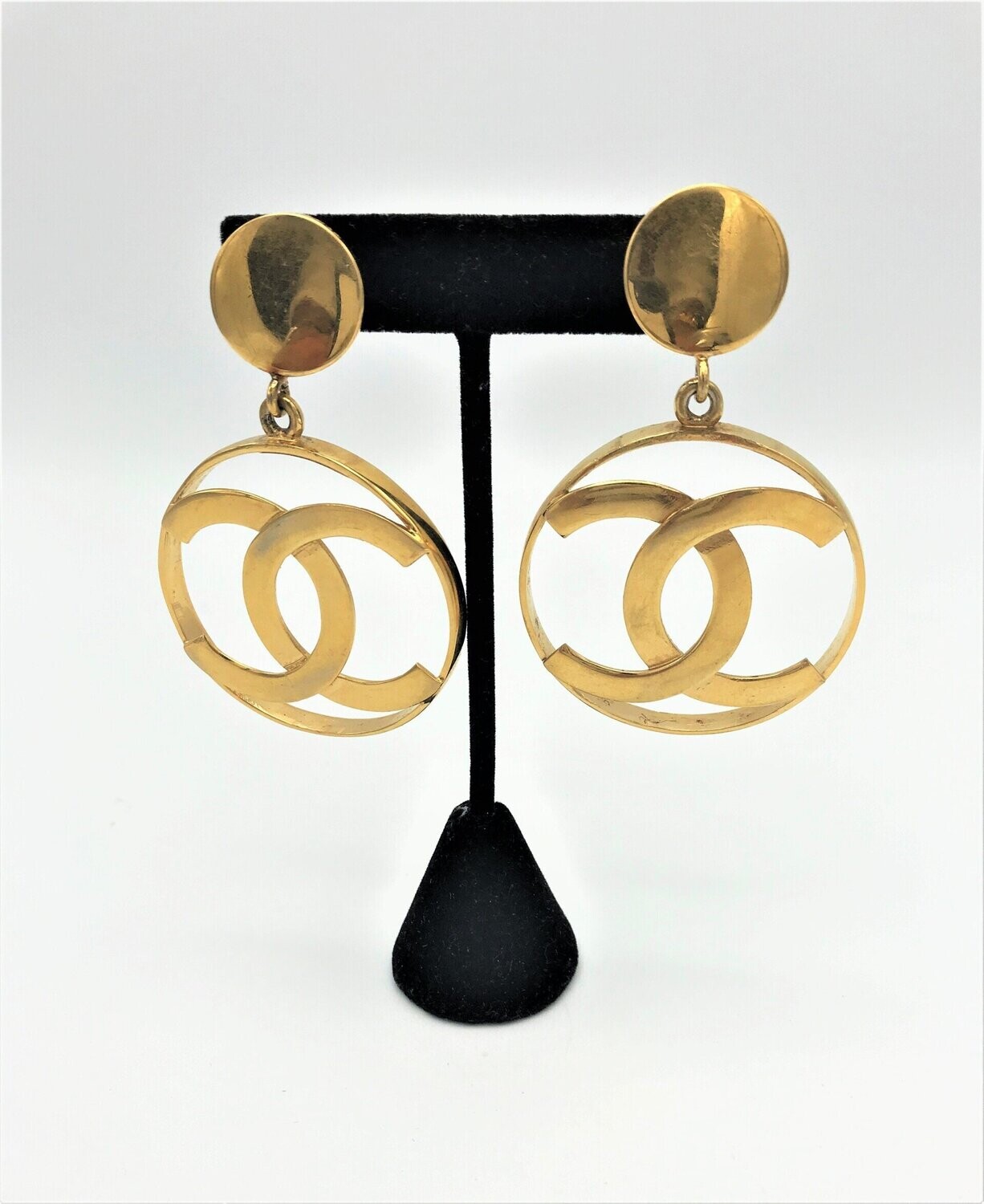 VINTAGE IKONISCHER CC LOGO  CHANEL OHR CLIPS  signiert 70ger Jahre