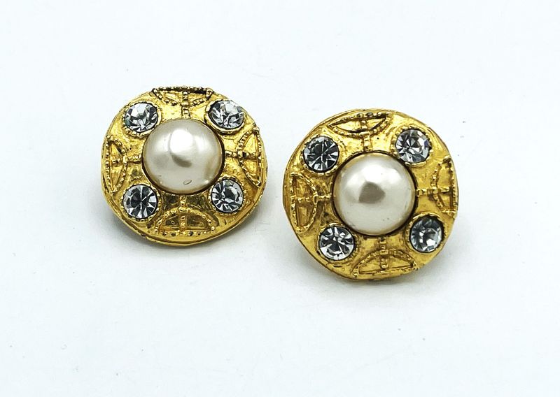 Vintage CHANEL Ohrclip, signiert 70/80ger Jahre, 24 K vergoldet