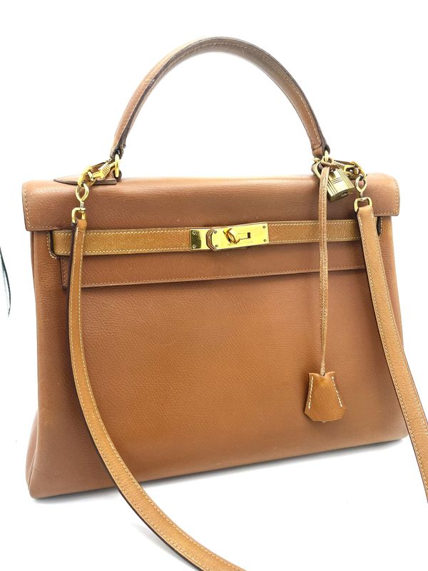 HERMÈS VINTAGE KELLY BAG 32 cm, Koll. 1982, Churchevel Leder in gold, vergoldeter Hardware