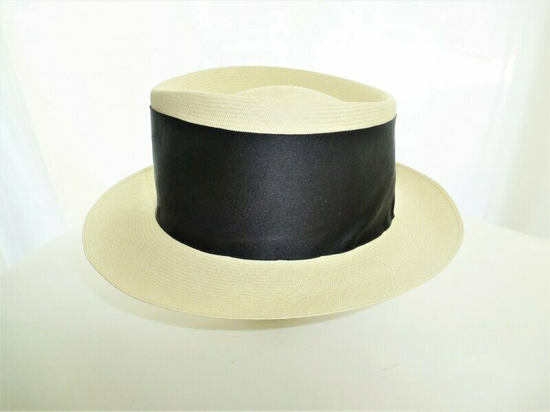 VINTAGE CHANEL PANAMA STROHHUT, Kopfweite 57 VINTAGE CHANEL PANAMA STROHHUT, Kopfweite 57
