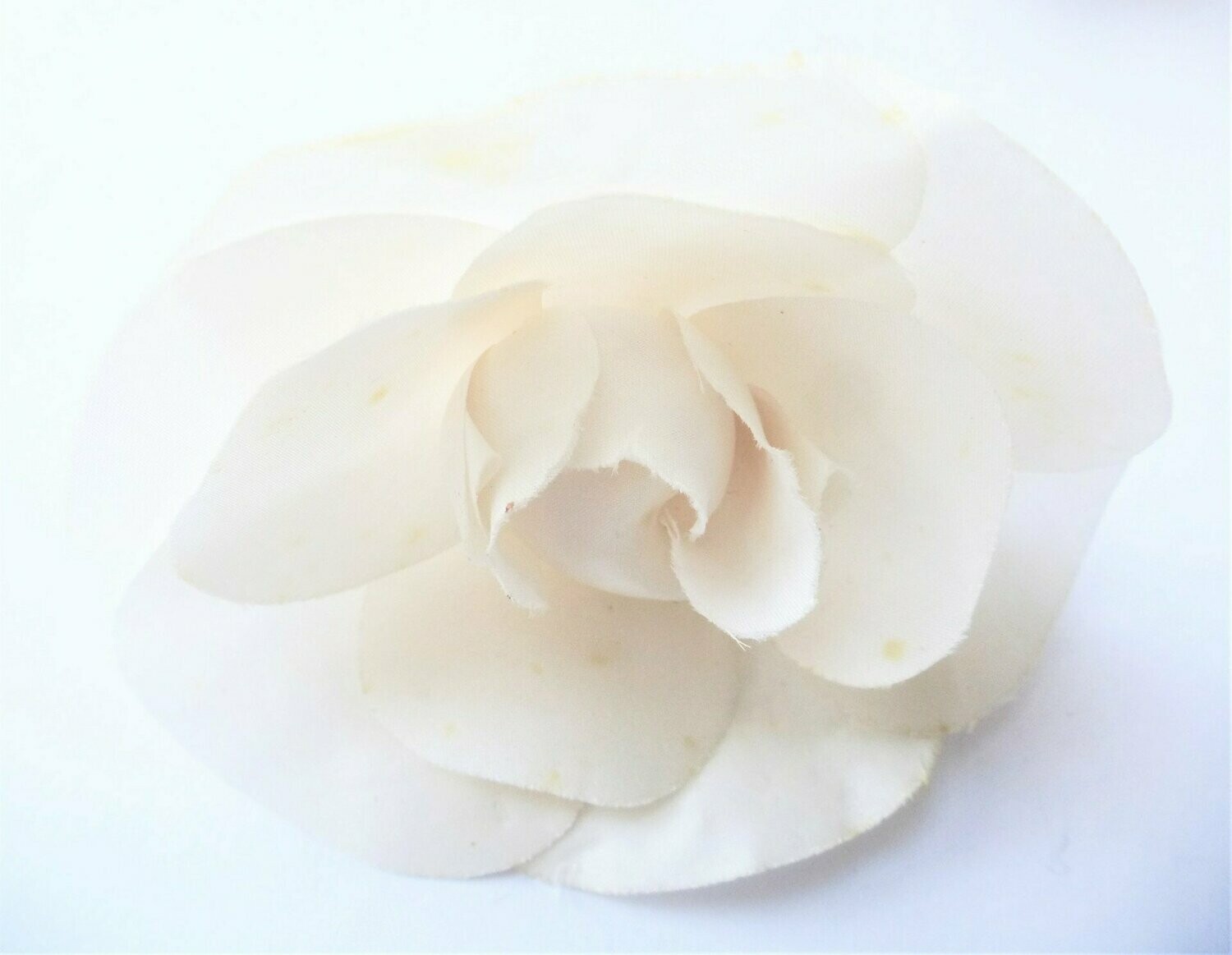 VINTAGE CHANEL CAMELLIA Brosche VINTAGE CHANEL CAMELLIA Brosche