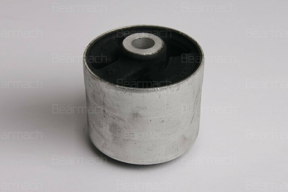 Silentblocks Range Rover Sport  de trapecio trasero parte  arriba delante