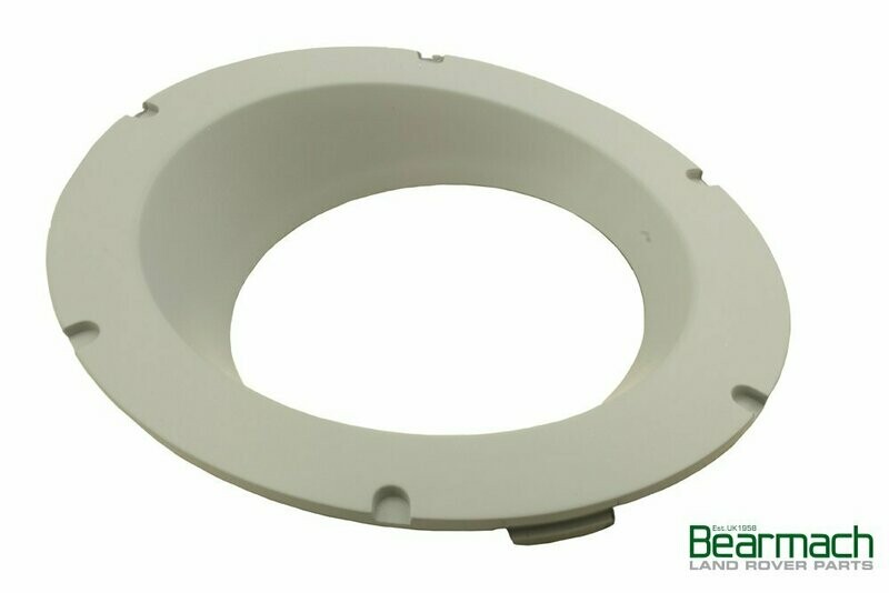 Bisel con imprimación sin pintar faro RH antiniebla paragolpes delantero RRL322 (2002-2009) Nº chasis - 6A000000 . REF DXB000100LML