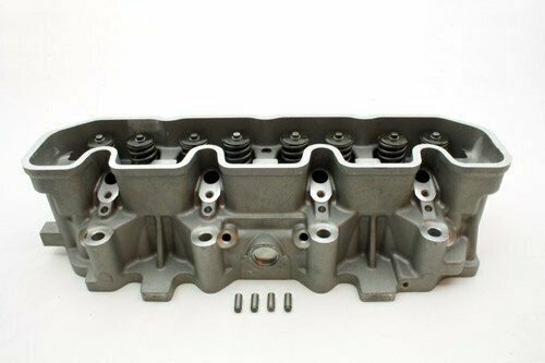 Culata con válvulas , para  Range Rover Classic 300 TDI , Land Rover Defender 300TDI  y Land Rover Discovery 1 300TDI. REF LDF500180