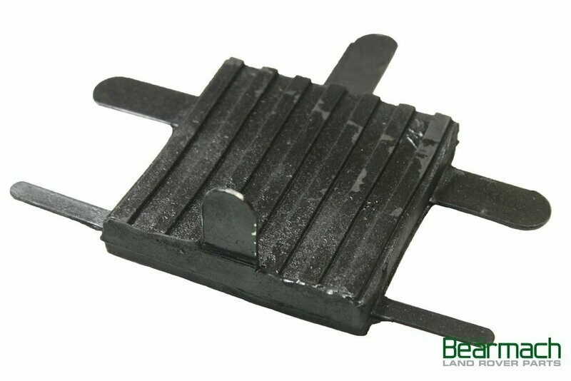 Goma del pedal modelo ingles con patillas  de Land Rover Series Santana. REF 278166UK