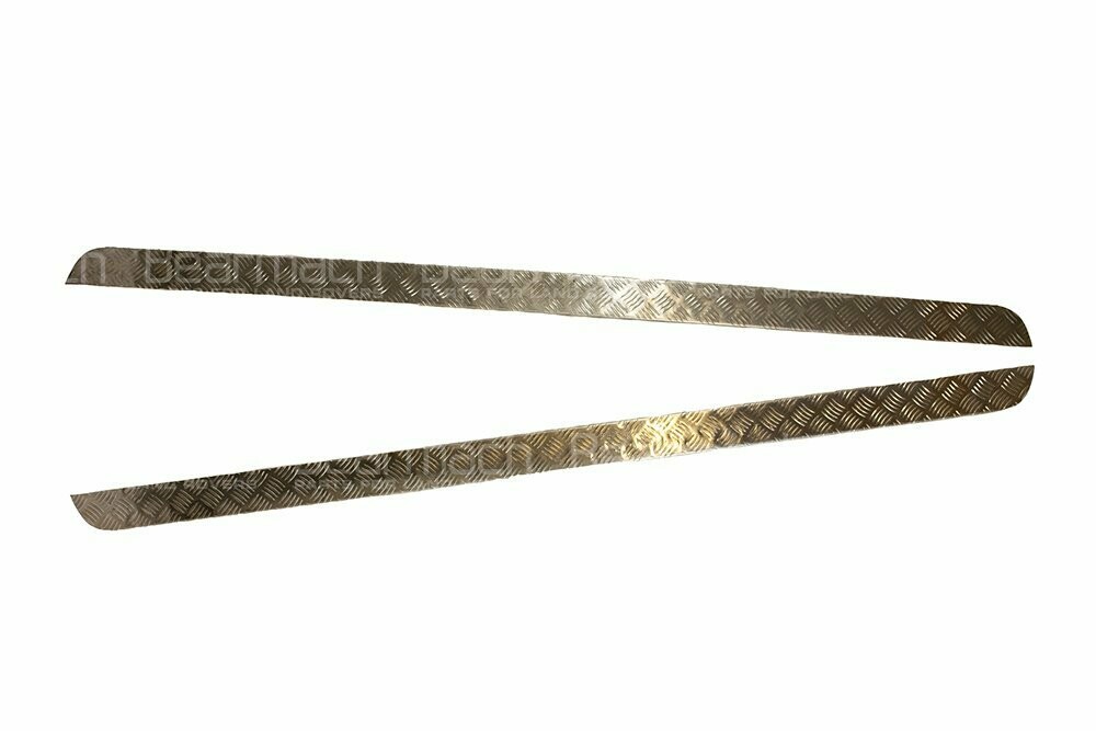 Chapas protectoras laterales bajo puertas Land Rover 109 Series 2, 3, Santana REF BA 127A