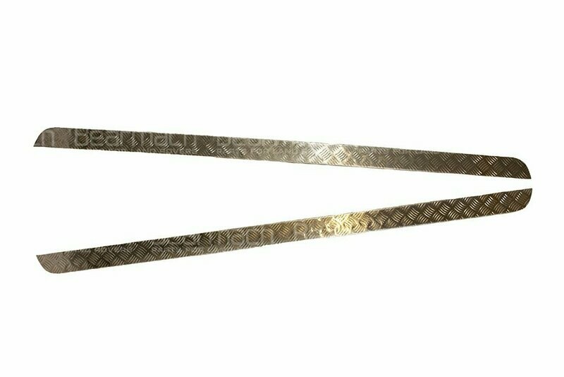 Chapas protectoras laterales bajo puertas Land Rover 109 Series 2, 3, Santana REF BA 127A