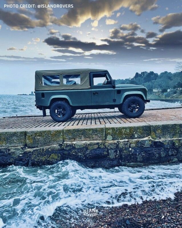 Lona techo con ventanas laterales y trasera Land Rover Defender 110. REF ext211-16bkc