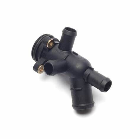 Conector bomba de agua Defender Puma  2.4 REF lr004627