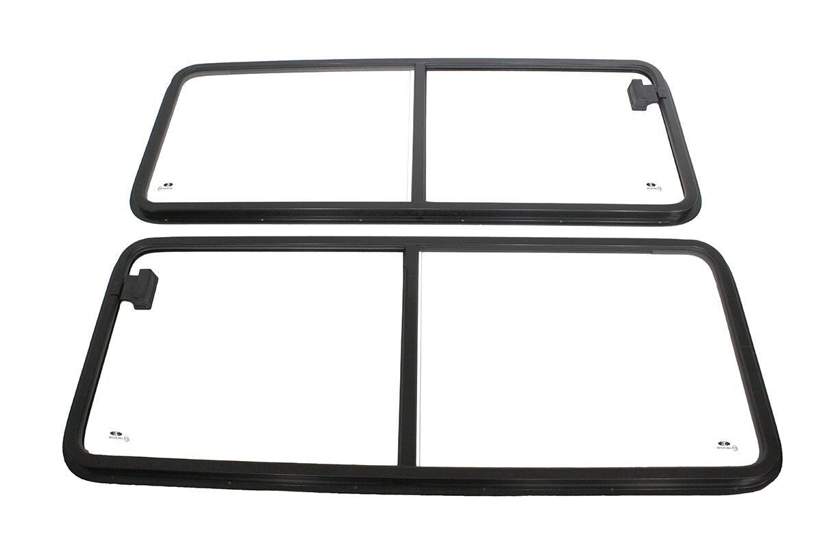 Juego ventanas laterales transparentes 107x45 ext., 105x42 int., LR Defender, LR Series. REF ga4033