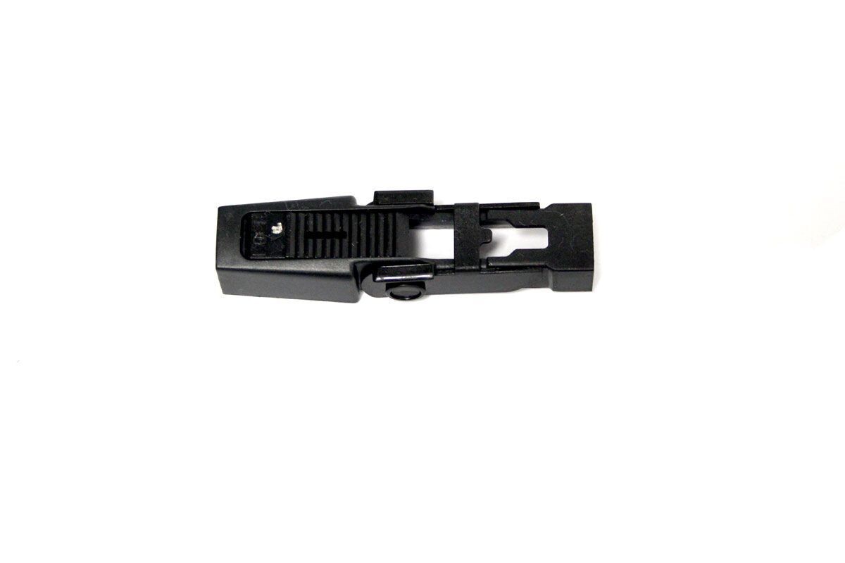 Adaptador Escobilla delantera Land Rover Discovery 2 REF DKW100020