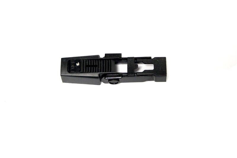 Adaptador Escobilla delantera Land Rover Discovery 2 REF DKW100020