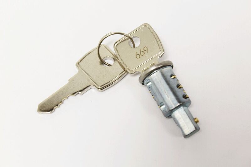 Bombin para CLAUSOR LAND ROVER SERIES SANTANA REF 395141