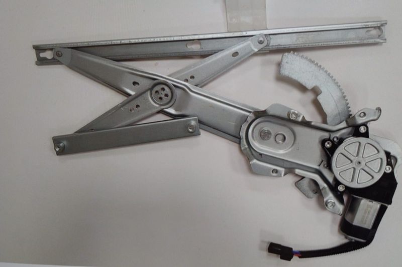 Elevalunas puertas delanteras  Land Rover Discovery serie 1 y 2 , Range Rover Clasic lado izquierdo, con motor REF LR006374es